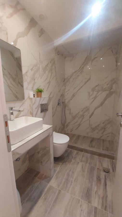 Tsimiski 31. Luxury Apartments سالونيك المظهر الخارجي الصورة